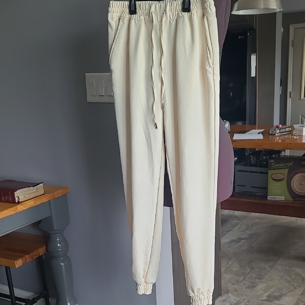 H&M Womens  Off-White Joggers